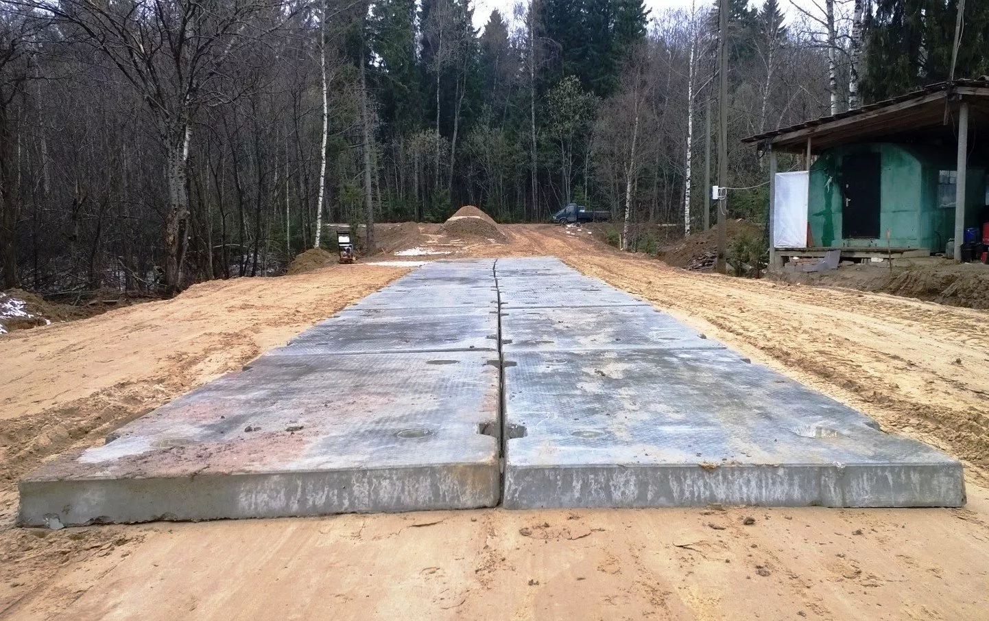 Строительство временной дороги из плит